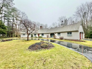 25 Fairfield Dr, Kennebunk, ME 04043