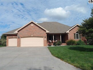 32 Parkview Rd, Hesston, KS 67062