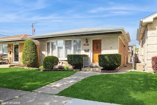 3618 N Panama Ave, Chicago, IL 60634