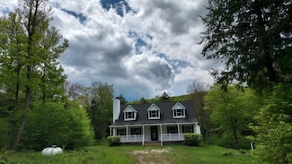 1040 Rue Madeline, Readsboro, VT 05350