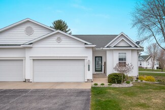 2544 E Turning Leaf Way, Fruitport, MI 49415
