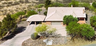 884 Via Mandan, Rio Rico, AZ 85648