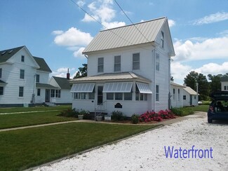 3386 Main St, Chincoteague Island, VA 23336