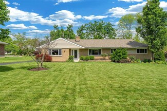 710 Villa Place Ct, Saint Louis, MO 63132