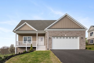 6903 Doral Dr, Fairlawn, VA 24141