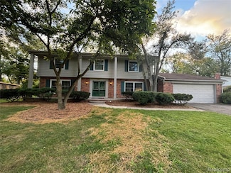 25173 Castlereigh Dr, Farmington Hills, MI 48336