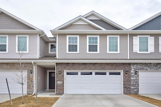 917 Maywood Ln, Walnut, IA 50263