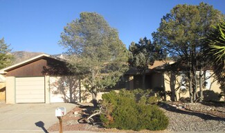 1600 Singletary Dr NE, Albuquerque, NM 87112