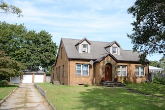 5287 Comstock Ave, Kalamazoo, MI 49048