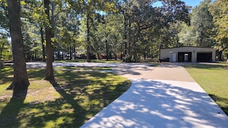 170 Big Lake Rd, Karnack, TX 75661