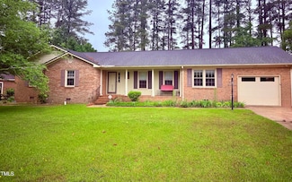 5705 Dobson Dr, Fayetteville, NC 28311