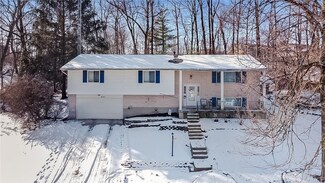 6261 Rivercliff Ln, Dayton, OH 45449