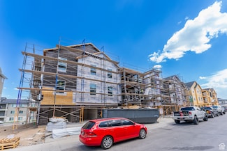 13713 S Hanley Ln Unit EE201, Riverton, UT 84065