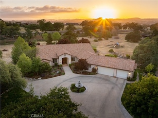 1185 Beaver Creek Ln, Paso Robles, CA 93446