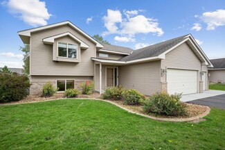 8382 Park Ave NE, Elk River, MN 55330