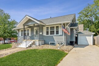1004 10th St, Nevada, IA 50201