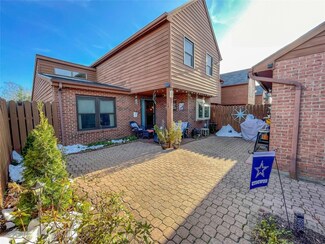 101 Patio Dr, Endicott, NY 13760