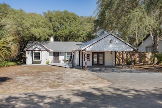 377 Pelican Cir, Panama City Beach, FL 32413