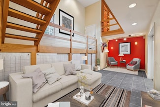 247 S Hutchinson St, Philadelphia, PA 19107