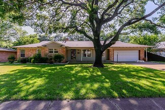 619 Kingston Dr, Irving, TX 75061
