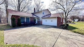 377 Balmoral Dr, Cleveland, OH 44143
