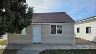 56 W Francis St, Blackfoot, ID 83221