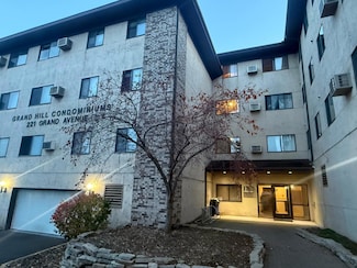 221 Grand Ave W Unit 308, South Saint Paul, MN 55075
