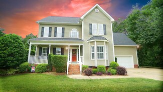 3724 Highland Creek Dr, Apex, NC 27539