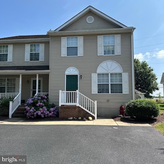 1018 Dundee Ct, Chester, MD 21619