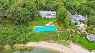 26 Tennis Court Rd, Oyster Bay, NY 11771