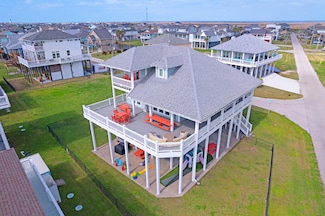 2640 Breaker Dr, Bolivar Peninsula, TX 77650