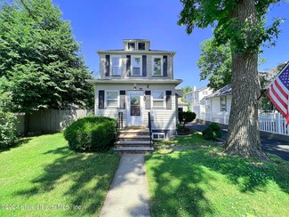 37 David St, Staten Island, NY 10308