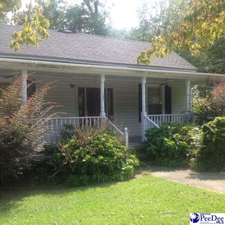 313 W Marion St, Mullins, SC 29574