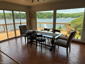 120 Island Rd, Highland Lakes, NJ 07422