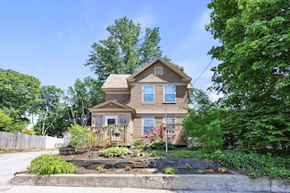 42 Briggs Ave, Pittsfield, MA 01201