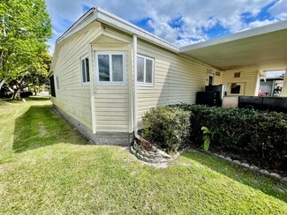 38 S Meadow Dr, Plant City, FL 33565