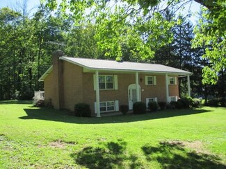 510 Utopia St, Derry, PA 15627