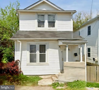 18 Woodland Ave, Dundalk, MD 21222