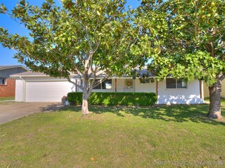 1117 N Hickory Ave, Broken Arrow, OK 74012