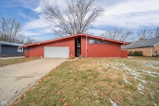 827 Bittersweet Ln, Anderson, IN 46011