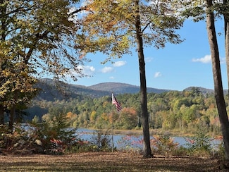 1950-1952 Monroe Rd, Littleton, NH 03561