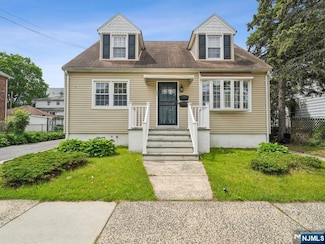 23 Eagle St, North Arlington, NJ 07031