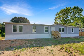 2701 Cainhoy Rd, Huger, SC 29450