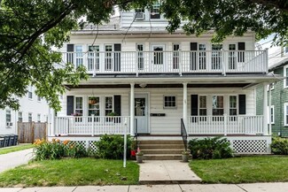 27 Capital St Unit 2, Newton, MA 02458