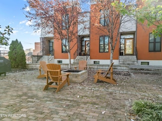 203 Mews Way, Knoxville, TN 37917