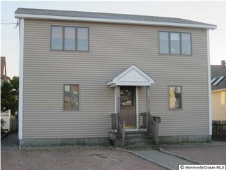 15 5th Ave, Seaside Park, NJ 08752