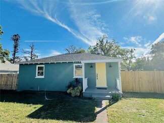 2131 13th St W, Bradenton, FL 34205