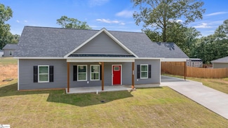315 W Broad St, Iva, SC 29655