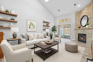 572 Cedar Bluffs Way, Slinger, WI 53086