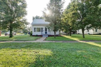 125 N Edwards St, Worthington, IN 47471